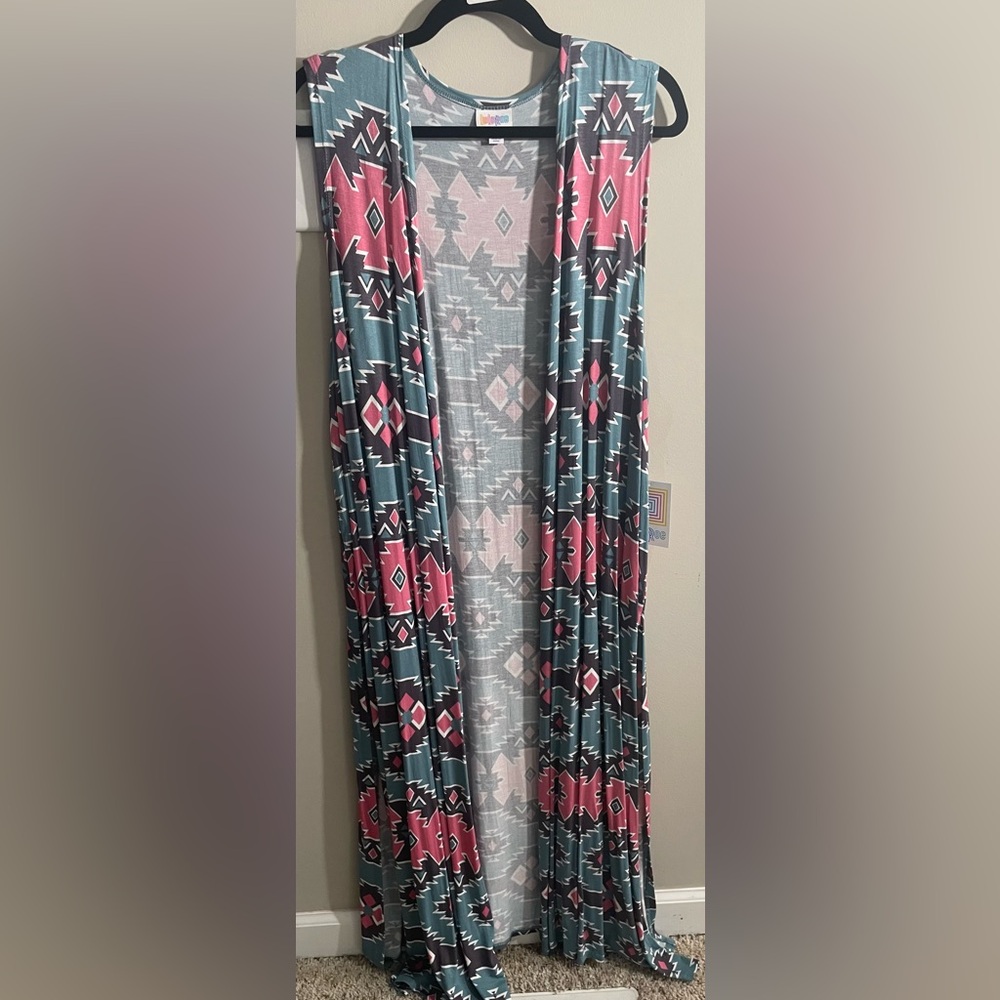 Lularoe joy vest size large